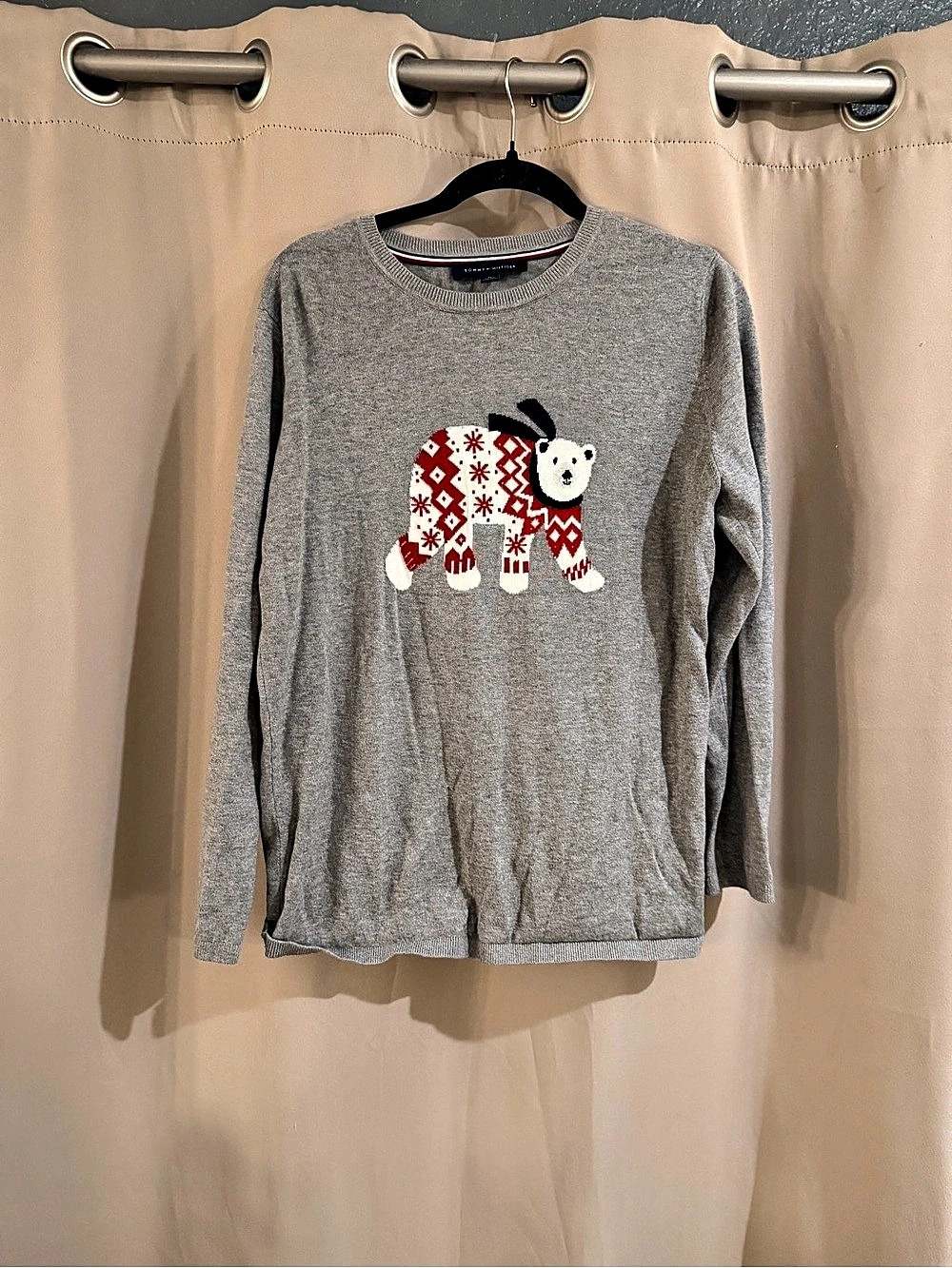 Tommy Hilfiger Polar Bear Fair Isle Sweater Gray & Red XL